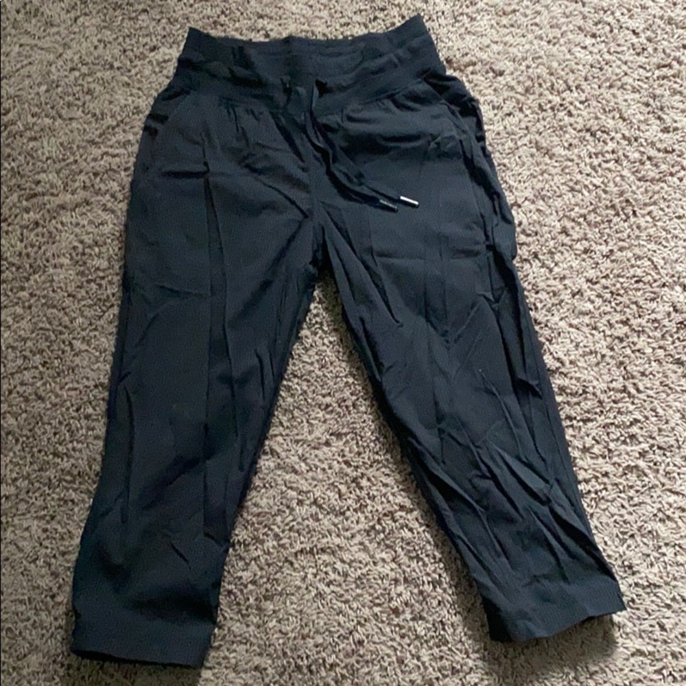 Lululemon Capri Pants